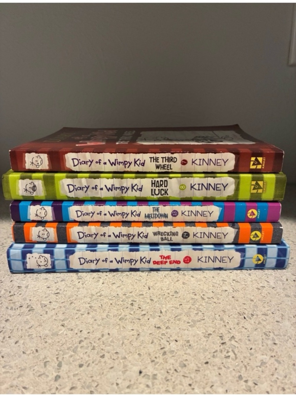 Diary of a Wimpy Kid Book Set - Assorted Colors